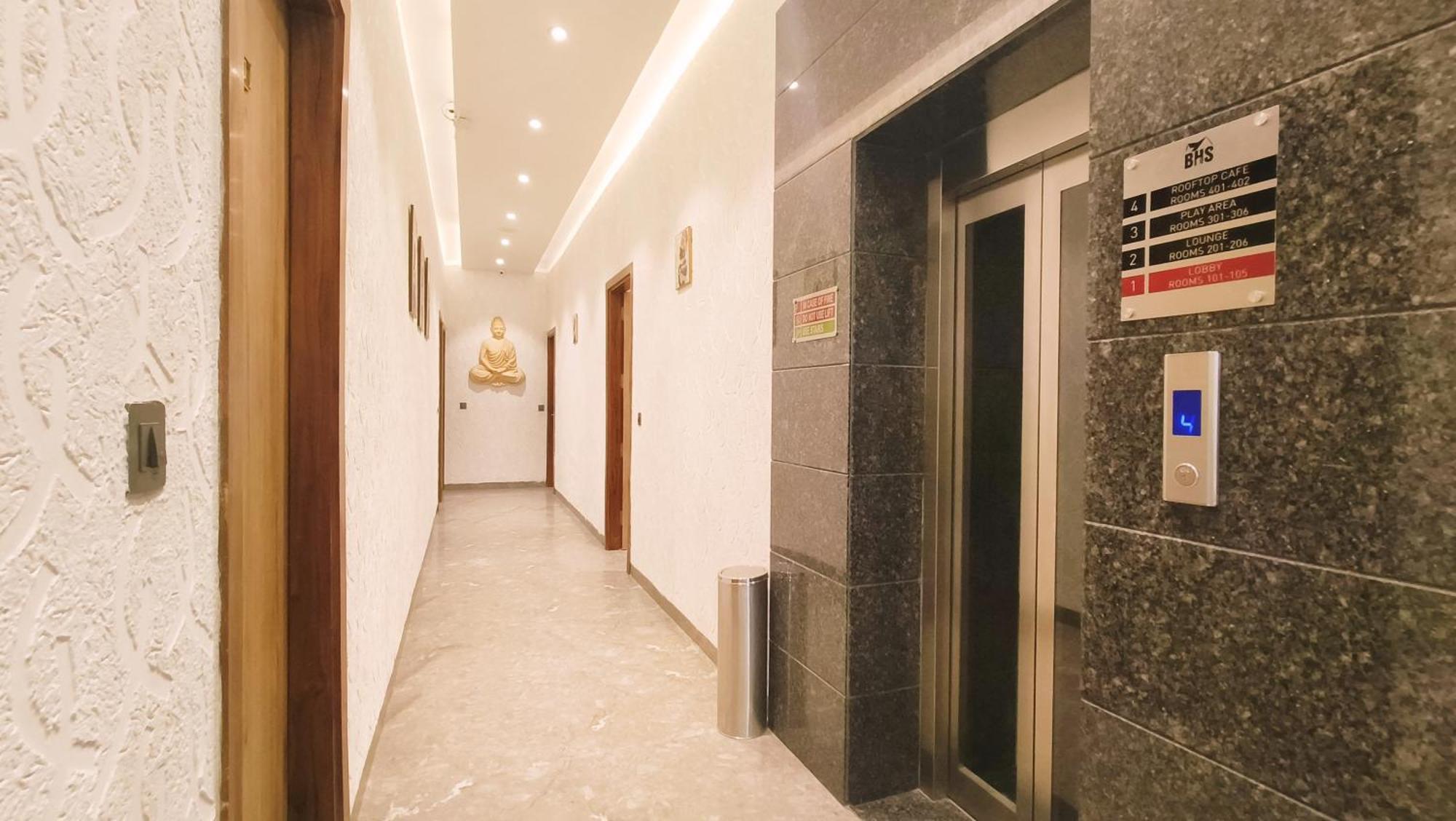 Blessings Hotel Amritsar Buitenkant foto